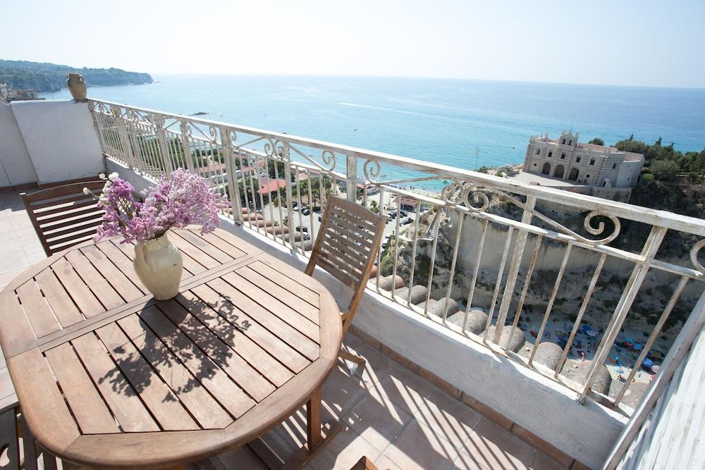 Hotel Villa Antica Tropea Exterior photo